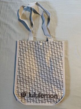 Lululemon Reusable Shopping Tote